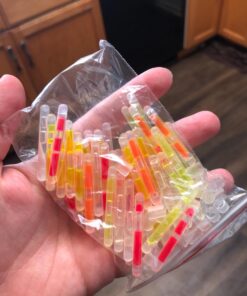 GiftExpress 100 Pcs Mini Glow Sticks Assorted Colors, Bulk Mini Glow in The Dark Sticks for Easter Eggs Filler, Easter Basket Stuffers, Easter Night Egg Hunts, Fishing Floats, Halloween Glow Party 35 71JmxtULL5L