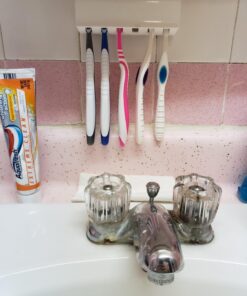 Eslite Toothbrush Holder with Cover (Ivory White) 47 71JzWQulIRL