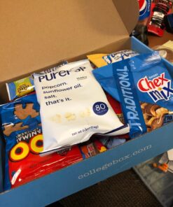 COLLEGEBOX Snack Box (50 Count) Valentines Variety Pack Care Package Gift Basket Adult Kid Guy Girl Women Men Birthday College Student Office School 46 71K1DwpwNxL