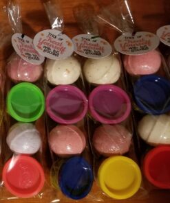 300 Pcs 3" x11" Cellophane Treat Bags Clear Flat Cello Treat Bags 1.4mil thickness with 6 Mix Colors Twist Ties Good for Bakery Cookies Christmas Halloween Wedding Party Decorative Gift 3x11 Inch (Pack of 300) 12 71KFIPJYjL