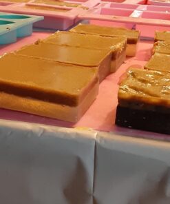 Almond Sweet Oil - 1 Quart - 32 oz - Safety Sealed HDPE Container with resealable Cap - 100% Pure and Natural for Hair, Skin, Massage and Cooking 34 71KNIRK5TKL