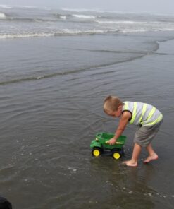 TOMY John Deere 15" Big Scoop Dump Truck with Sand Tools, Brown/a Retail Packaging 10 71LMkLAyirL