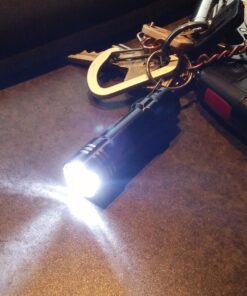 LE 5-Pack Mini Keychain LED Flashlights - Waterproof, Bright, Compact & Portable, Batteries Included - Ideal for Bedroom, Hallway, Laundry Room, Stairwells, Emergency & Everyday Use - Black 21 71Ls5px2EjL