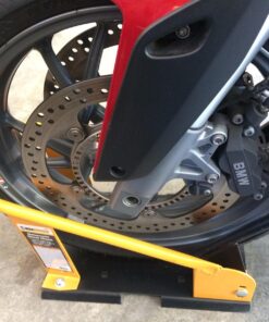 MaxxHaul 70075 Motorcycle Wheel Chock 49 71LwCufLlL