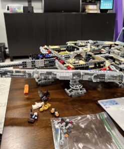 LEGO Star Wars Ultimate Millennium Falcon 75192 - Expert Building Set and Starship Model Kit, Movie Collectible, Featuring Classic Figures and Han Solo's Iconic Ship, Best Gift for Adults 72 71M5jqhZkCL