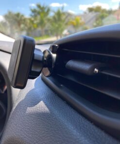 WixGear Magnetic Phone Car Mount, Universal Bite-Lock Air Vent Magnetic Phone Car Mount Holder, for Cell Phones with Swift-snap Technology 30 71MBTMwMgvL