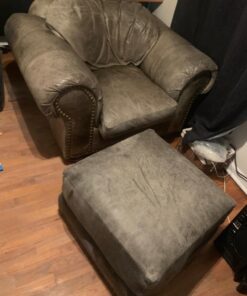 The Original Leather Recoloring Balm by Furniture Clinic - 16 Color Options - Leather Repair Kit for Furniture - Restore Couches, Car Seats, Clothing - Non-Toxic Leather Repair Cream (Pine Green) Pine Green 54 71MLTDxc3IL