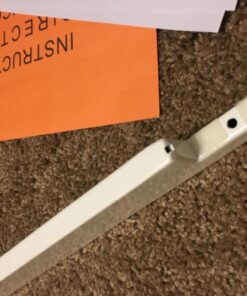 Signature Design by Ashley Baraga Contemporary Glass L-Shaped Home Office Desk, White 56 71MXuYV1hpL