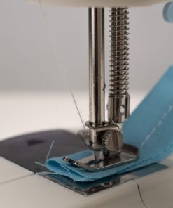 MICHLEY LSS-202 Lil' Sew & Sew Mini 2-Speed Sewing Machine, White 34 71Me7tJQWxL