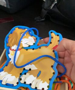 Melissa & Doug Lace and Trace Activity Set: Pets - 5 Wooden Panels and 5 Matching Laces - Lacing Toys For Toddlers, Fine Motor Skills Threading Cards For Preschoolers And Kids Ages 3+ 32 71MqEWp3tuL