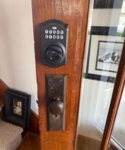 Schlage BE365 V CAM 716 Camelot Keypad Deadbolt, Electronic Keyless Entry Lock, Aged Bronze 44 71MvIO7HO8L