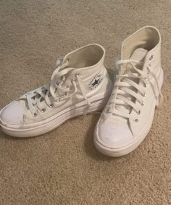 CLOUT Guard - Premium Water & Stain Repellent - Waterproof and Protect Suede, Leather, Nubuck, Fabric, Nylon, Polyester & More - Sneakerhead Protector for All Sneakers, Shoes, Boots, & Accessories 30 71Mxkl9yDtL