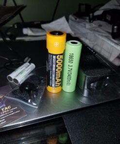 NITECORE New i4 battery Charger For Li-ion / IMR / Ni-MH/ Ni-Cd 18650 18350 16340 RCR123 14500 AA AAA D C w/ Ac and 12V DC (Car) power cords, EdisonBright BBX3 battery box, 2 X AA to D type batteries 29 71N4A4W 67L