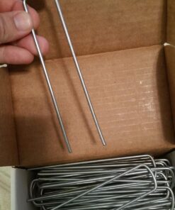 6 Inch Galvanized Landscape Staples Made in USA - 100 Metal Garden Stakes for Gardening - 11 Gauge Anti-Rust Heavy-Duty Ground Sod Pins Yard Stakes for Weed Barrier Fabric Irrigation Tubing Hose 45 71NEUlnU1QL