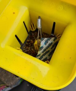 Lyric Fine Tunes Wild Bird Seed - No Waste Bird Food Mix - Attracts Bluebirds, Finches, Chickadees & More - 15 lb. Bag 15.00 Pound (Pack of 1) Seed Mix 37 71NOBr8T03L