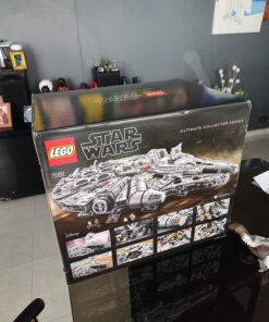 LEGO Star Wars Ultimate Millennium Falcon 75192 - Expert Building Set and Starship Model Kit, Movie Collectible, Featuring Classic Figures and Han Solo's Iconic Ship, Best Gift for Adults 105 71NeKLeBMhL