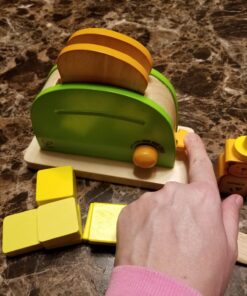 Hape Pop Up Toaster Wooden Play Kitchen Set with Accessories 24 71NoLdHHTwL
