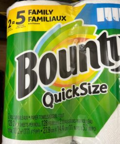 Bounty Quick-Size Paper Towels, White, 16 Family Rolls = 40 Regular Rolls 2 Count (Pack of 8) 40 71OQ8rgnTWL