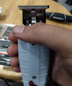 Andis T-Outliner & GTX Replacement One Hittaz Zero Gap Modified T Blades for Model GO, GTO #04521 by Pro-Mate w/Free Screws. 1 Count (Pack of 1) 31 71OZyIxKJL