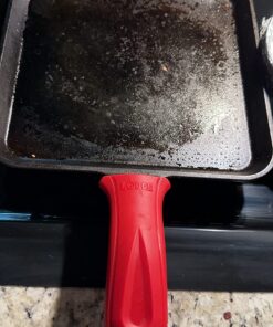 Lodge Silicone Hot Handle Holder - Red Heat Protecting Silicone Handle Cast Iron Skillets with Keyhole Handle 29 71OdRmIc3xL 1