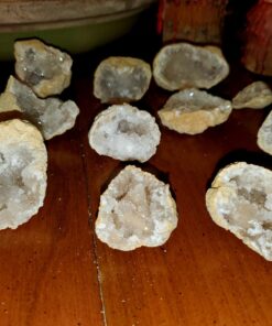 Break Your Own Geodes - Set of 12 - STEM Toy and Classroom Learning 48 71Omxke4I7L