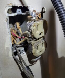 Milwaukee 2426-20 M12 12 Volt Redlithium Ion 20,000 OPM Variable Speed Cordless Multi Tool with Multi-Use Blade, Sanding Pad, and Multi-Grit Papers (Battery Not Included, Power Only) 20 71P2JI7NTFL