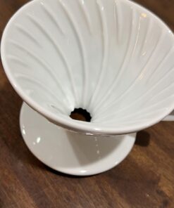 Hario V60 Ceramic Coffee Dripper Pour Over Cone Coffee Maker Size 02, White 42 71PDV16u1sL
