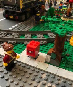 LEGO 60100 City Airport Starter Set, Building Kit (81 Piece) 15 71PPgq258aL