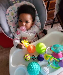 Infantino Textured Multi Ball Set - Toy for Sensory Exploration and Engagement for Ages 6 Months and up, 6 Piece Set 43 71QCYBKzBQL