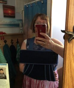 Velpeau Arm Sling Shoulder Immobilizer - Can Be Used During Sleep - Rotator Cuff Support Brace - Adjustable Medical Sling for Broken & Fractured Bones, Dislocation, Sprains, Strains & Tears (Large) Large (Pack of 1) 29 71QauAGymQL