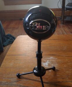 Logitech for Creators Blue Snowball USB Microphone for PC, Mac, Gaming, Recording, Streaming, Podcasting, Condenser Mic with Cardioid and Omnidirectional Pickup Patterns, Stylish Retro Design – Black Gloss Black 120 71RDnvNbzDL