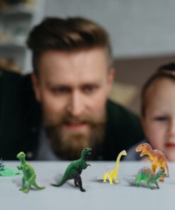 Fun Central 12 Pieces - Jumbo Plastic Dinosaur Figures in Bulk Party Favors for Kids and Toddlers - Assorted Designs 21 71ROuvmsivS