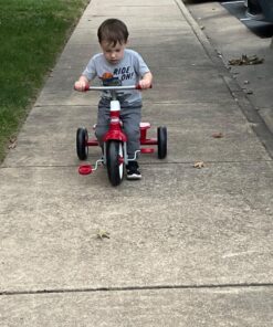 Radio Flyer Red Rider Trike, Outdoor Toddler Tricycle, For Ages 2.5-5 (Amazon Exclusive) 31 71RQZFtMF8L