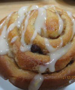 USA Pan Mini Round Cake and Cinnamon Roll Pan, 6 Well, Nonstick & Quick Release Coating, Made in the USA from Aluminized Steel, 15-3/4 by 11 Mini Cake & Cinnamon Roll Pan 47 71Rklx3o66L 1