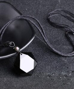 MENGLINA Black Obsidian Hexagram Natural Stone Necklace Translucent Ice Obsidian Wolf Tooth Amulet His and Hers Couples Necklace Lucky Love Pendant Necklace for Men Women Hexagon (Black Rope) 20 71RqIPA0FhL