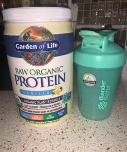 Garden of Life Organic Vegan Vanilla Protein Powder 22g Complete Plant Based Raw Protein & BCAAs Plus Probiotics & Digestive Enzymes for Easy Digestion – Non-GMO, Gluten-Free, Lactose Free 1.5 LB 20 Servings (Pack of 1) 40 71RsvOPOGyL