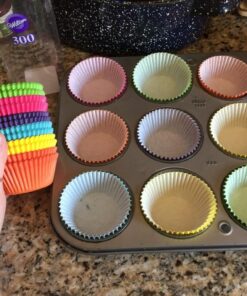 Wilton Rainbow Bright Standard Cupcake Liners,Paper, 300-Count Value Pack 29 71S1duaUW3L