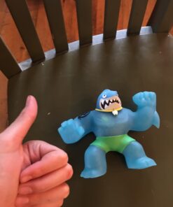 Heroes of Goo Jit Zu - 2 Pack of Glow in The Dark Action Figures, Thrash Vs Rockjaw Glow In The Dark Thrash Vs Rockjaw 33 71SN5E5fIL