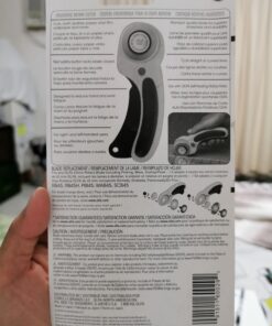 OLFA 45mm Ergonomic Rotary Cutter (RTY-2/DX) - Rotary Fabric Cutter w/ Blade Cover & Squeeze Trigger for Quilting, Sewing, Crafts, Replacement Blade: OLFA RB45-1H 61 71Suxs3AmrL