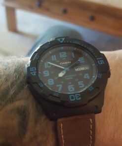 Casio Unisex MRW200H-2BV Neo-Display Black Watch with Resin Band 32 71SyYYaAfbL