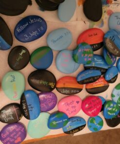 Mod Podge Spray Acrylic Sealer that is Specifically Formulated to Seal Craft Projects, Dries Crystal Clear is Non-Yellowing No-Run and Quick Drying, 12 ounce, Gloss 12 Ounce (Pack of 1) 27 71T03yNL8lL