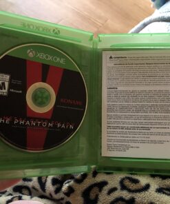 Metal Gear Solid V: The Phantom Pain - Xbox One Standard 30 71T3oZiA6sL