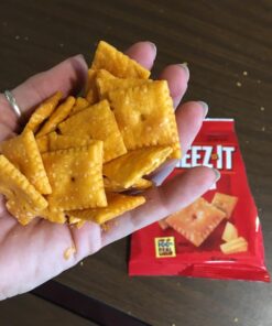 Cheez-It Cheese Crackers, Baked Snack Crackers, Lunch Snacks, Original (40 Packs) 1 Ounce (Pack of 40) 40 71TRnXHv2L
