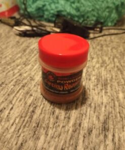 Extremely Hot Red Carolina Reaper Peppers Ground Powder by Magic Plant | Pure Carolina Reaper Chili Pepper | All Natural - Fair Trade - No Additives (1/2 Oz) SM Red Reaper Powder 0.5 Ounce (Pack of 1) 5 71TX5igi oL