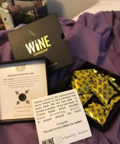 The Original Wine Condoms | Wine & Beverage Bottle Stopper | Air-Tight Grip | Prolong Beverage Freshness | FUNctional Novelty Gift | Food Grade 100% Rubber Latex | Tuxedo Black | Set of 6 32 71Tcfa5uNgL