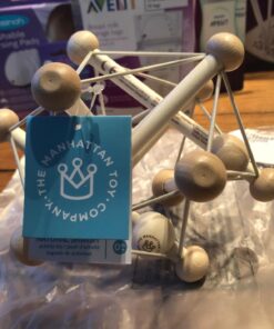 Manhattan Toy Skwish Natural Rattle and Teether Grasping Activity Toy 40 71TyfjQPwDL