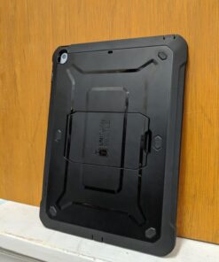 SUPCASE Unicorn Beetle Pro Series Case Designed for iPad 9.7 2018/2017, with Built-in Screen Protector & Dual Layer Full Body Rugged Protective Case for iPad 9.7 5th / 6th Generation(Black) Black 51 71U1OsOgLL