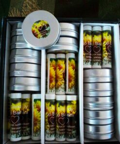 Milliard Lip Balm Crafting Kit – Includes Lip Balm Pouring Tray & 50 White 0.15oz (4.25g) Balm Tubes 216 Piece Set 48 71U1SUea7L