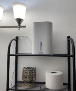 Pure Enrichment® PureDry™ Mini Dehumidifier - 27oz Compact Water Tank Eliminates 300ml/day of Excess Moisture from Closets, Bathrooms, Boats, Kitchens, and Other Small Rooms and Living Spaces 34 71USWfhN5WL