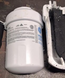 GE MWF Refrigerator Water Filter | Certified to Reduce Lead, Sulfur, and 50+ Other Impurities | Replace Every 6 Months for Best Results | Pack of 1 47 71UZN7HYyHL